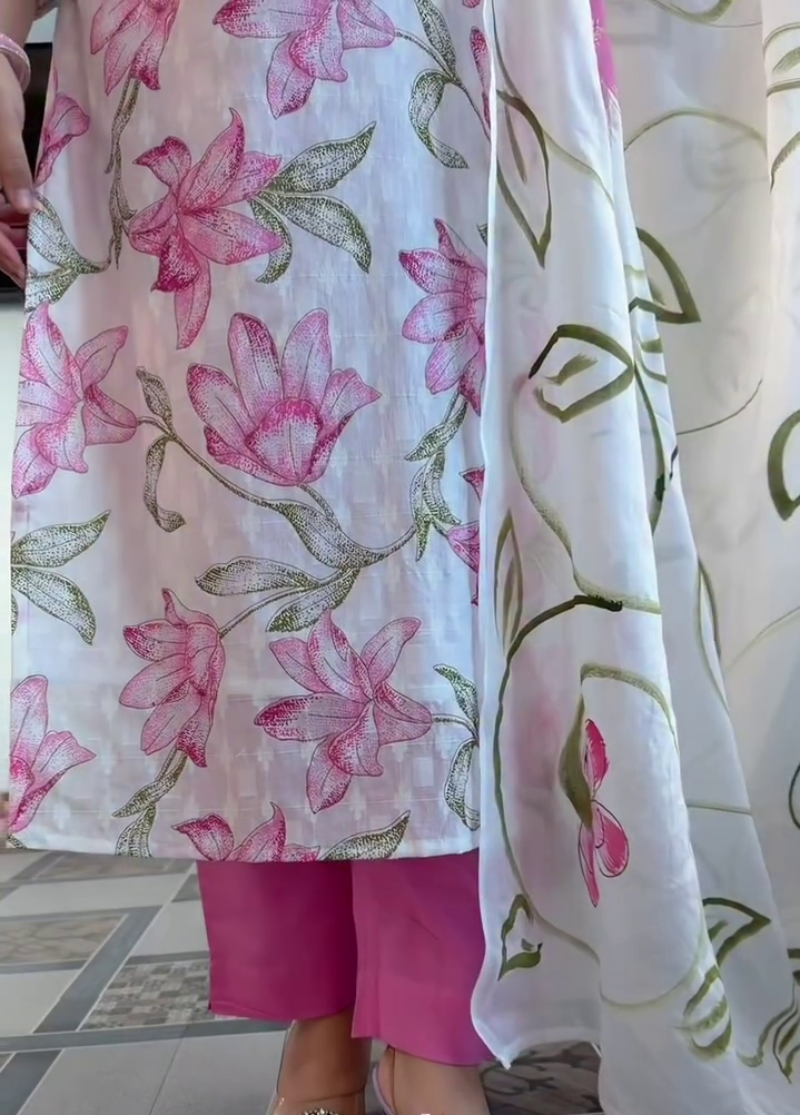 🌸✨ Blush Bloom Floral Embroidered Kurta with Elegant Dupatta Set 💖🌿