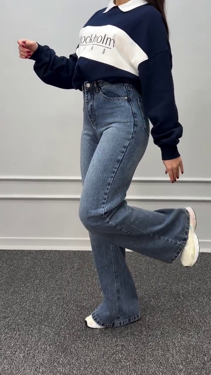 💙✨ Vintage Wash High-Waist Wide Leg Denim Jeans – Street Style Essential 👖🔥