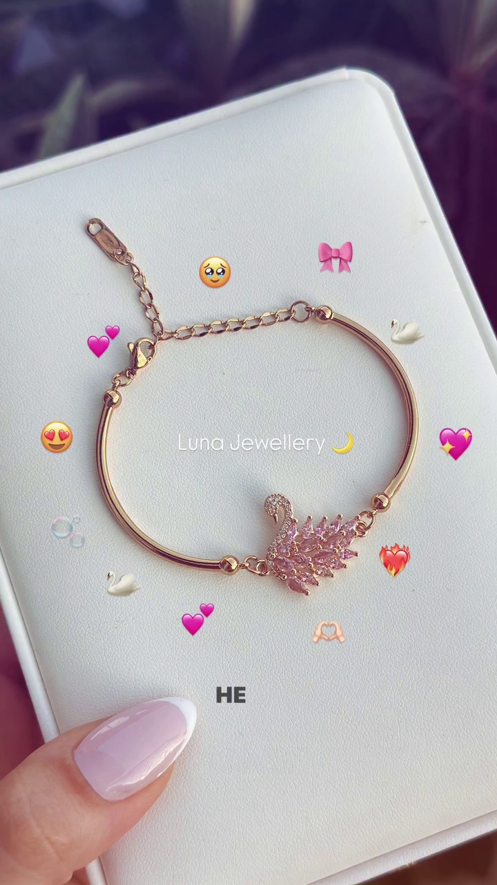 Luxury Rose Gold Crystal Swan Charm Adjustable Bracelet for Women | Elegant Love & Loyalty Fashion Jewelry ✨🌸