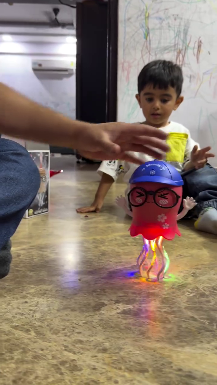 🪼 Dancing Musical LED Jellyfish Toy for Kids | Interactive Walking Light-Up Cartoon Toy with Fun Music & Colorful Flashing Lights ✨🎶