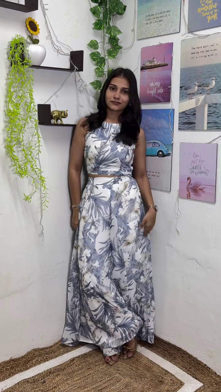 🌿 Premium Floral Printed Sleeveless Crop Top & Flowy Palazzo Co-Ord Set for Women | Elegant Summer Vacation Outfit with Comfortable Fit ✨🤍