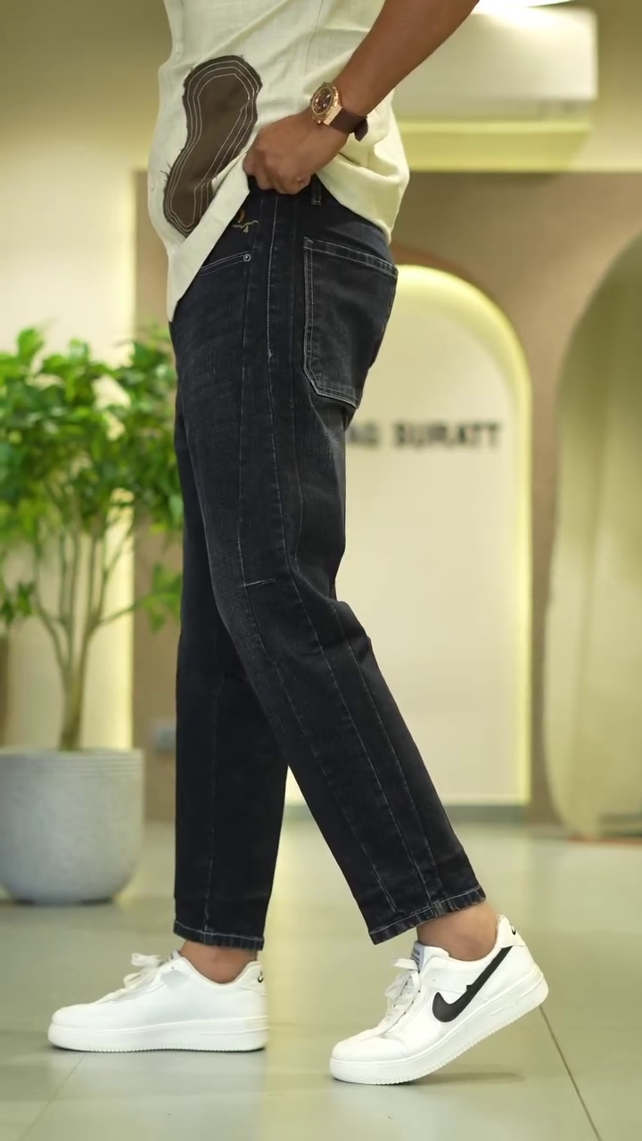 Premium Men’s Classic Dark Indigo Slim-Tapered Denim Jeans with Clean Minimal Styling
