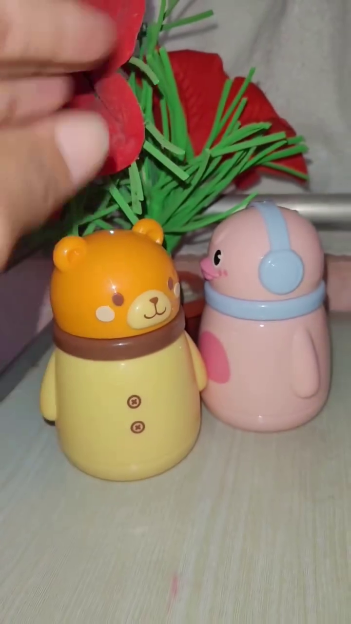 Cute Mini Bear and Bunny Character-Inspired Compact Decorative Humidifier with Adorable Cartoon Design, Soft Pastel Appearance and Portable Tabletop Style for Bedroom, Study Desk and Personal Space 🧸🐰✨