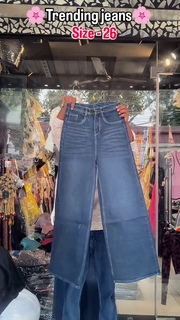 🌸 Trendy Light Blue Denim Jeans with Wide-Leg Fit and High-Rise Waist  🌸