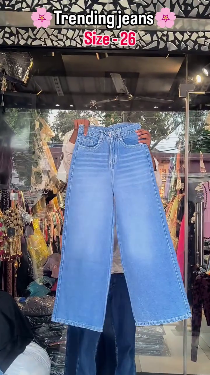 🌸 Trendy Light Blue Denim Jeans with Wide-Leg Fit and High-Rise Waist  🌸