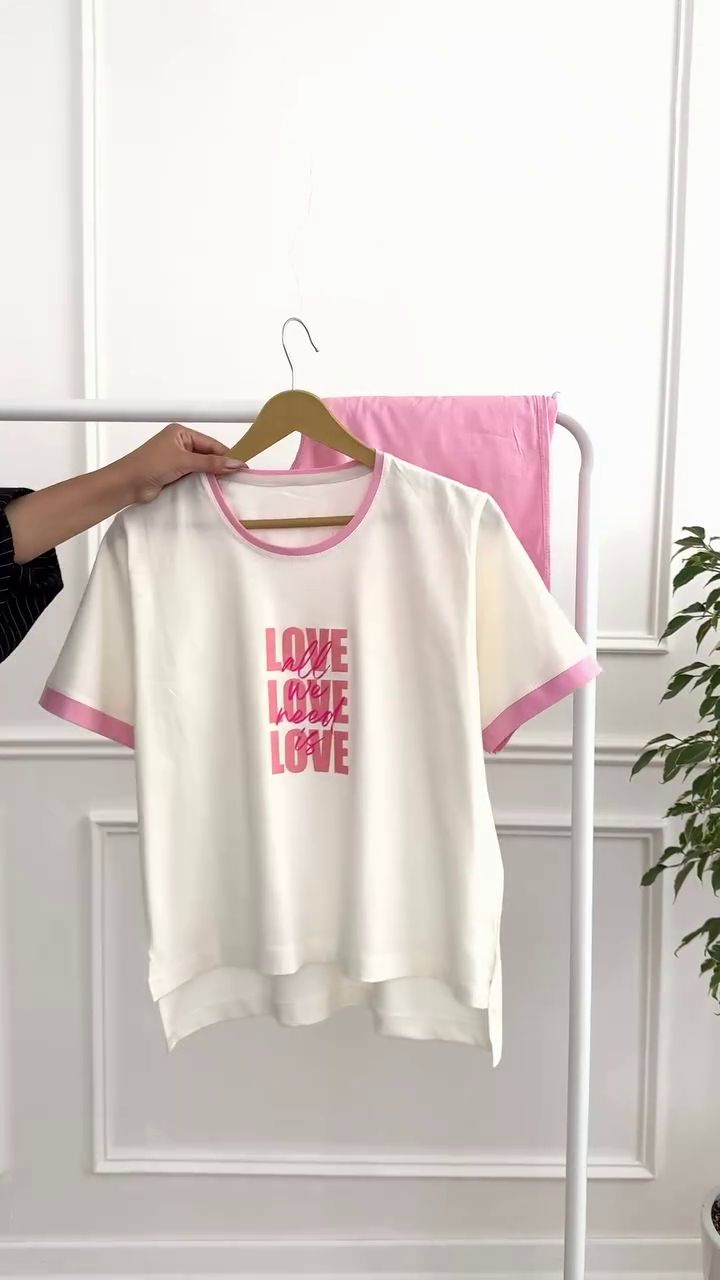 Casual White and Pink Contrast Trim T-Shirt Featuring "All You Need Is Love" Typography Print and Matching Lounge Pants 🌸