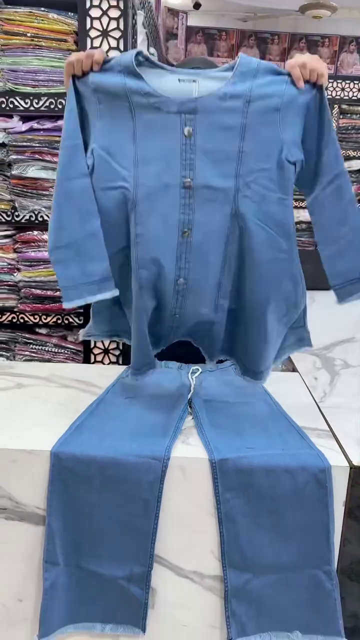 Casual Light Blue Denim Straight-Cut Kurti Featuring Full-Length Sleeves and Contrast Stitching Paired with Matching Denim Trousers 👖