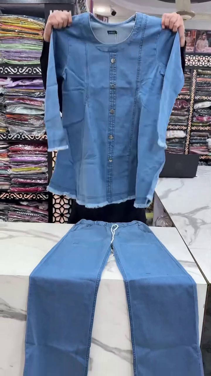Casual Light Blue Denim Straight-Cut Kurti Featuring Full-Length Sleeves and Contrast Stitching Paired with Matching Denim Trousers 👖
