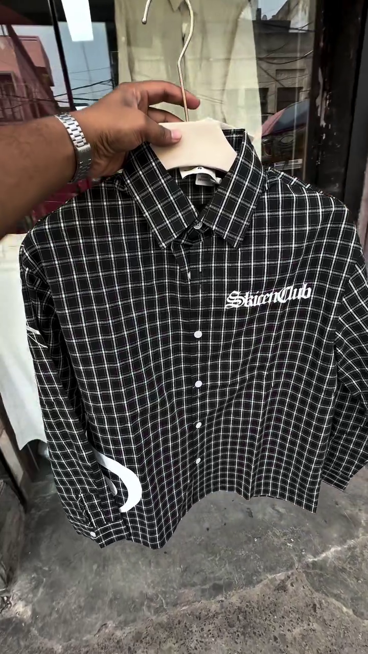 ❤️ Classic Red and White Grid Pattern Long-Sleeve Casual Shirt Featuring White Typography and Graphic Accents 🏁🤍