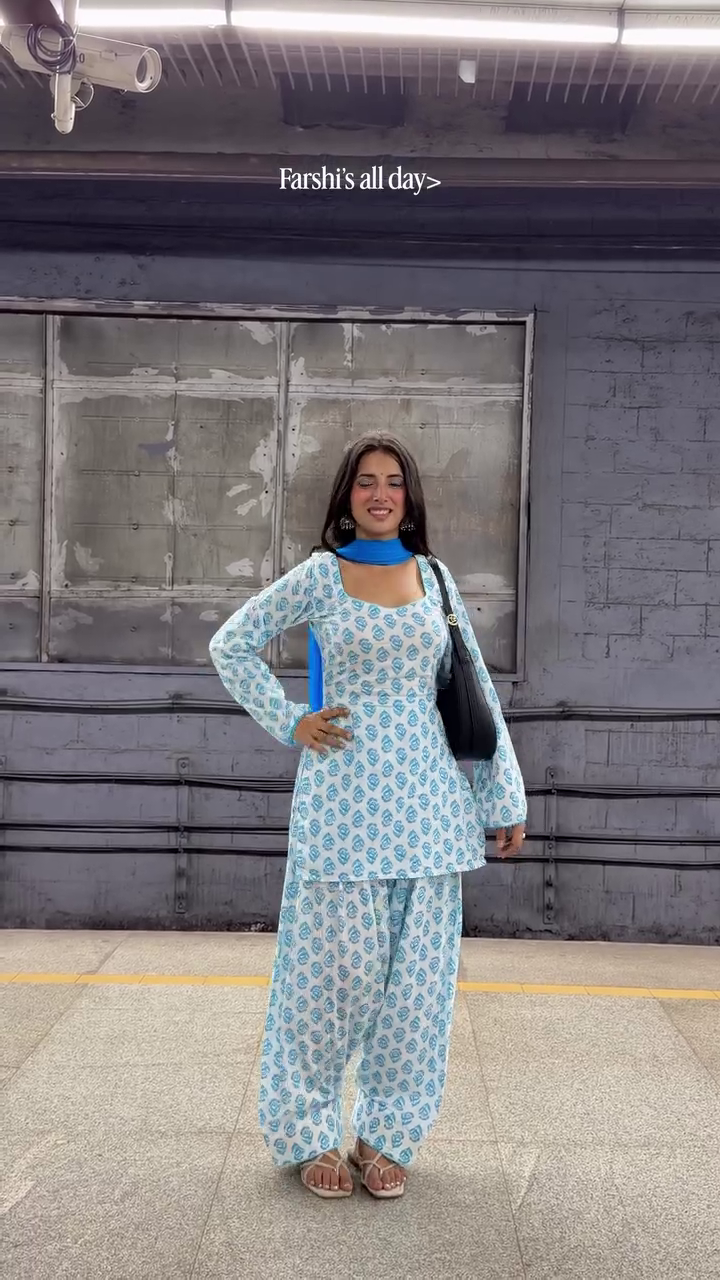 🌿 Elegant Blue and White Floral Printed Long-Sleeve Kurti and Farshi Palazzo Suit Set 💙🌿
