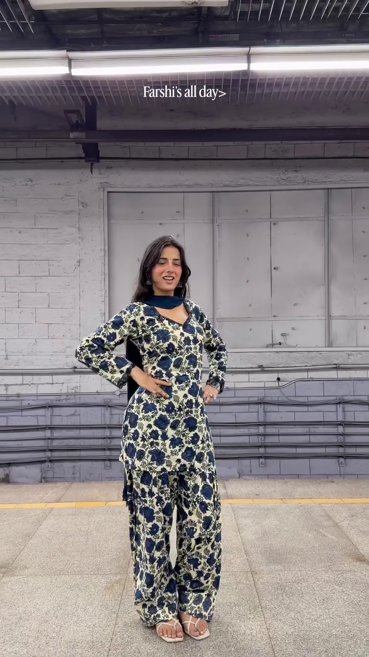 🌿 Elegant Blue and White Floral Printed Long-Sleeve Kurti and Farshi Palazzo Suit Set 💙🌿