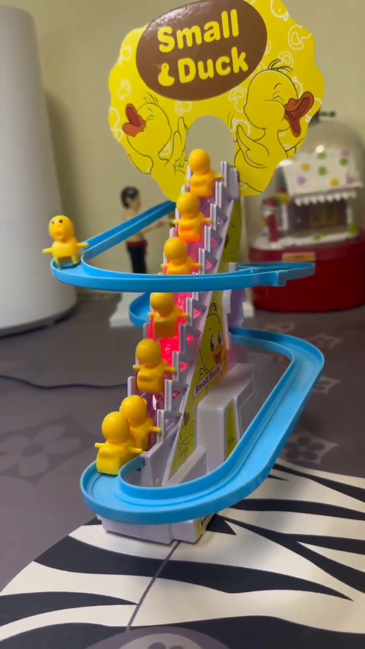 Interactive Small Duck Climbing Stairs Track Toy Set With Music And Lights 🐥🎢🎶✨