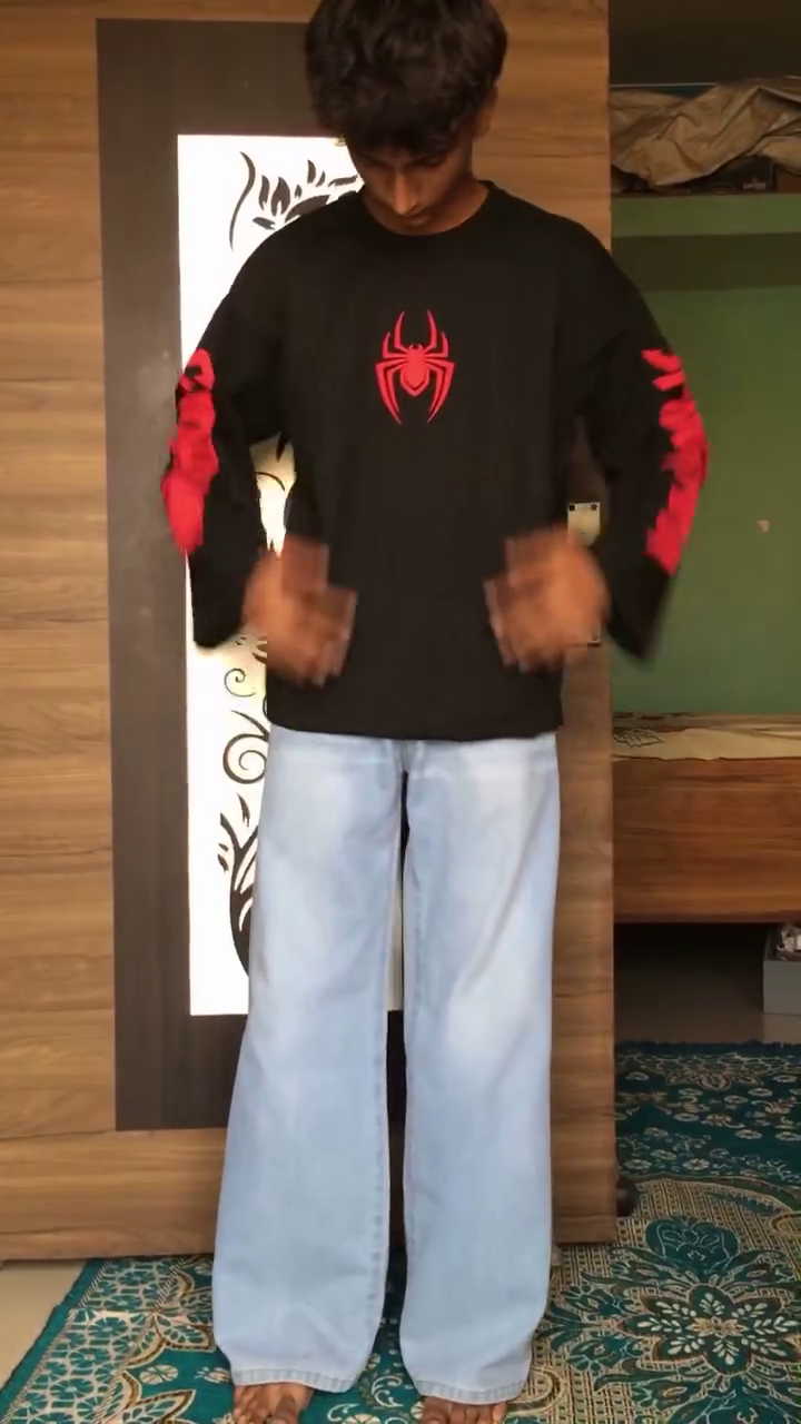 Black Spider-Man Long-Sleeve Graphic Sweatshirt With Light Blue Wide-Leg Denim Jeans 🕷️🖤