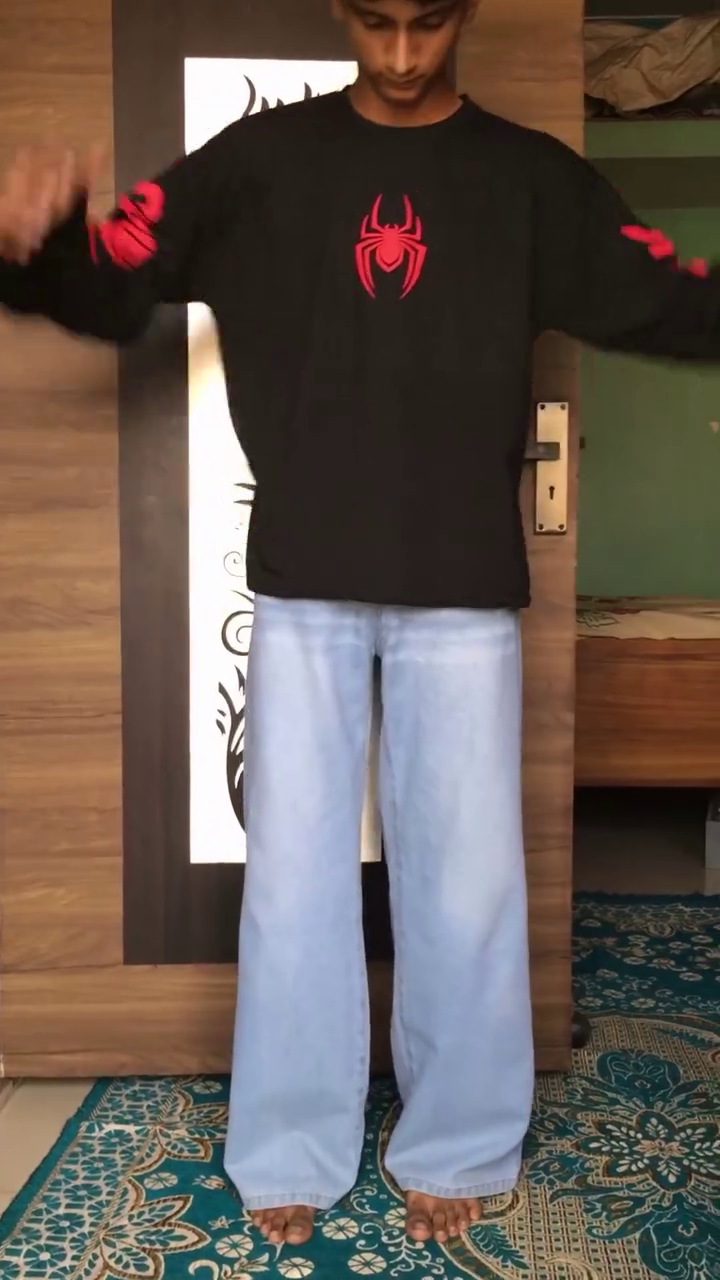 Black Spider-Man Long-Sleeve Graphic Sweatshirt With Light Blue Wide-Leg Denim Jeans 🕷️🖤