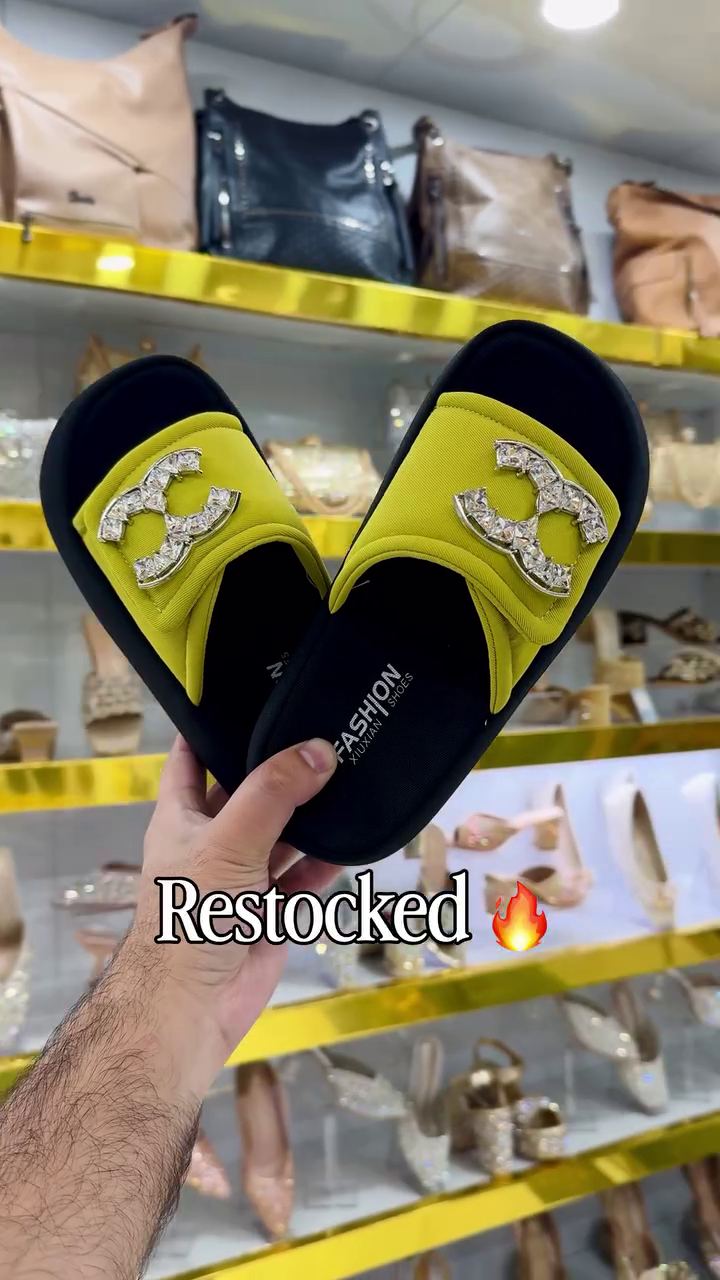 Stylish Yellow Slide Sandals With Sparkling Double-C Designer Embellishments 💛✨🩴